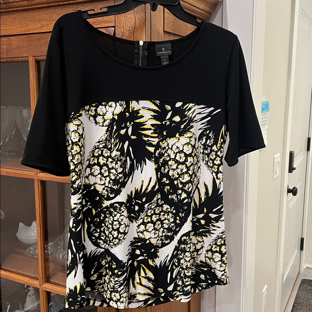 Black and Yellow Pineapple Print Top